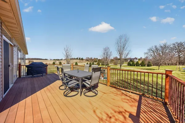 $589,900 | 1442 30th Street Northwest, Austin, MN 55912