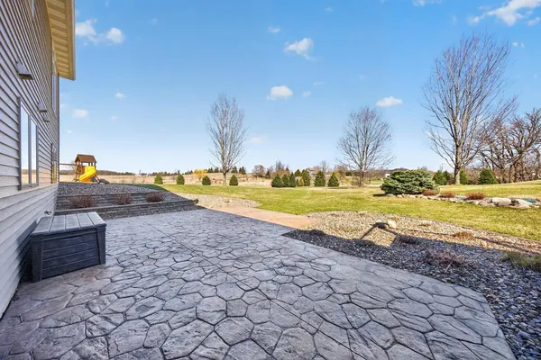 $589,900 | 1442 30th Street Northwest, Austin, MN 55912