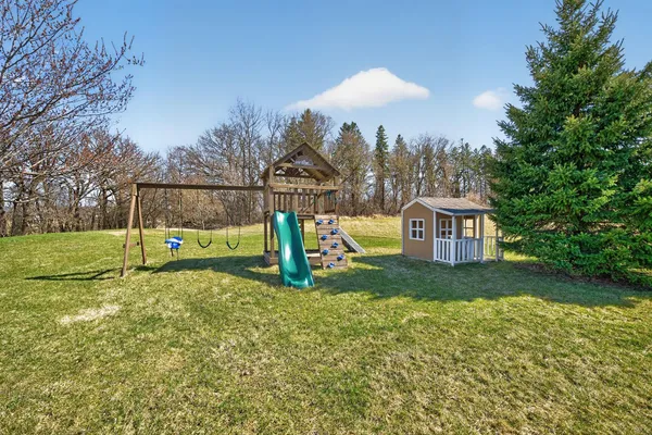 $589,900 | 1442 30th Street Northwest, Austin, MN 55912