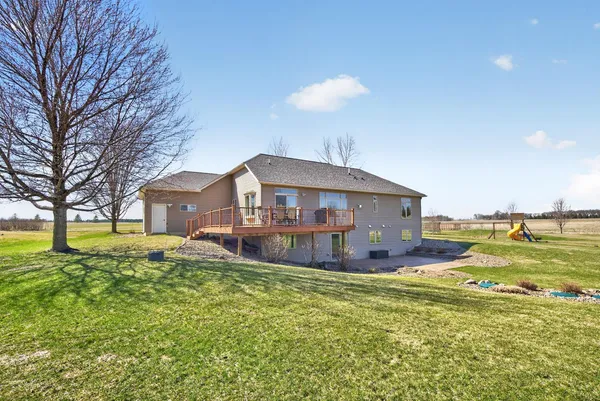 $589,900 | 1442 30th Street Northwest, Austin, MN 55912