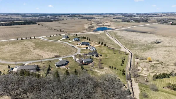 $589,900 | 1442 30th Street Northwest, Austin, MN 55912