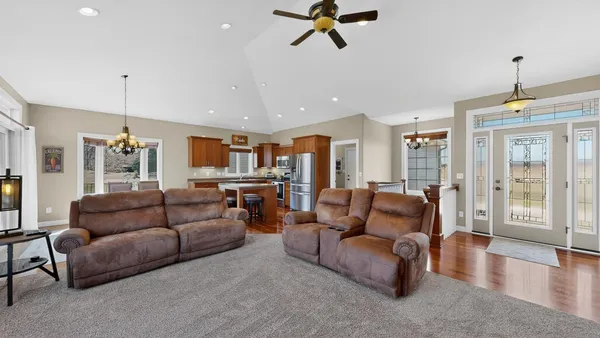 $589,900 | 1442 30th Street Northwest, Austin, MN 55912