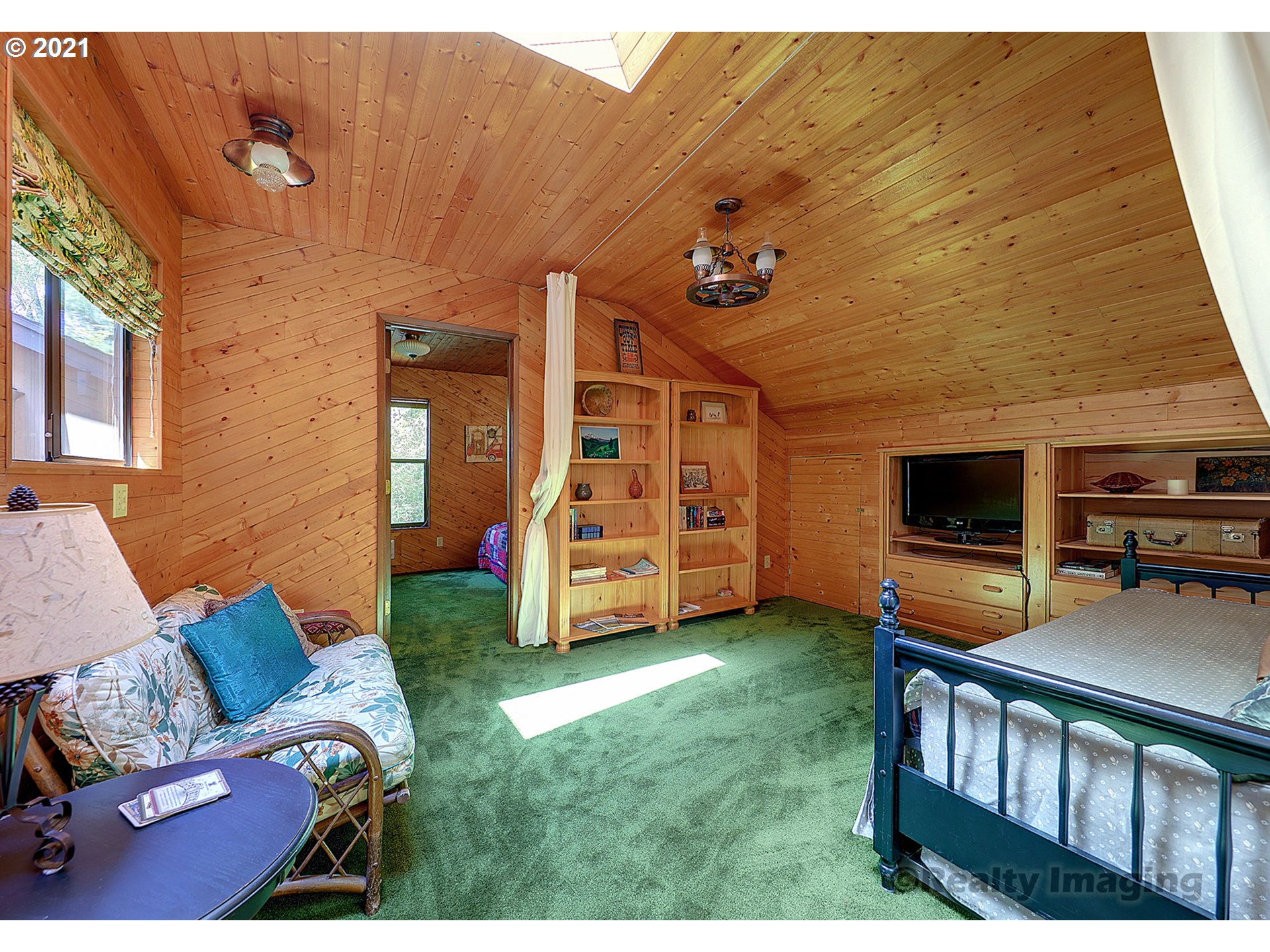 65460 East Sandy River Lane Rhododendron, OR 97049 - Photo 22 of 32