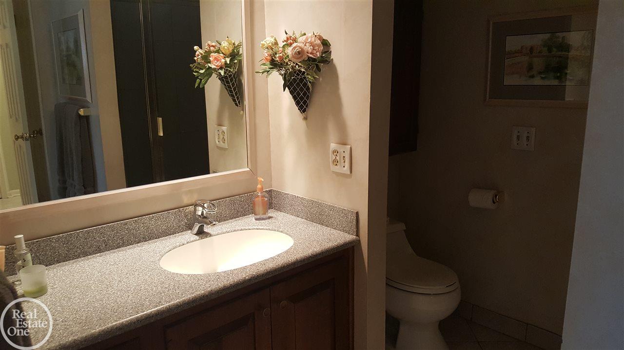 778 Leinster Road Rochester Hills, MI 48309 - Photo 25 of 33