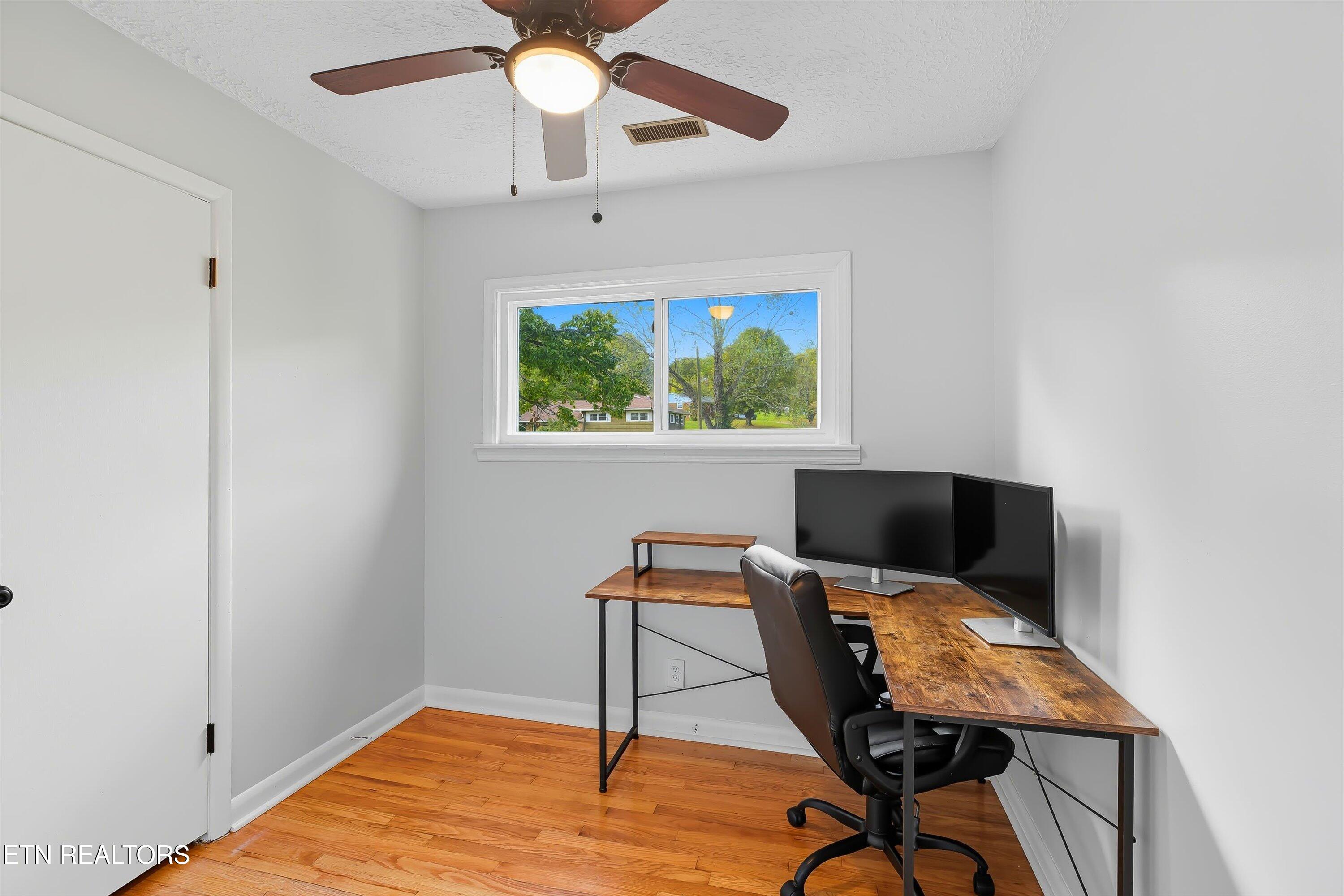 4712 Plymouth Road Knoxville, TN 37914 - Photo 13 of 24 13-4712 Plymouth Dr-13