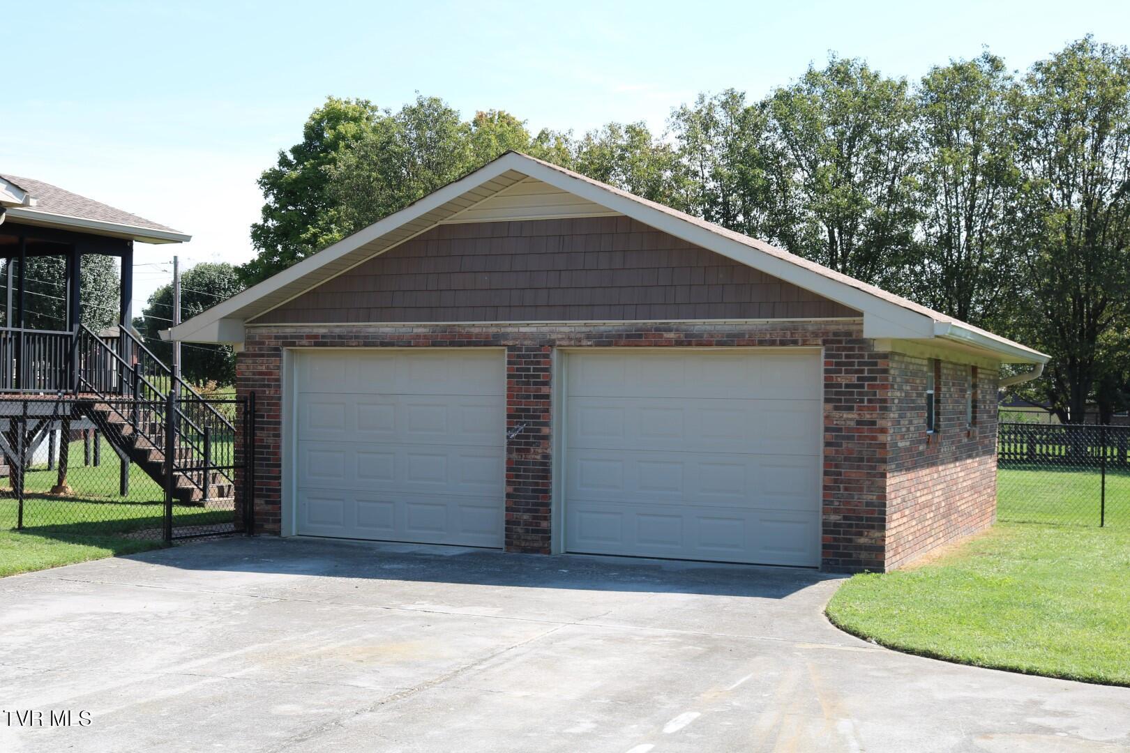 1796 Jaybird Road Morristown, TN 37814 - Photo 33 of 38 IMG_6856
