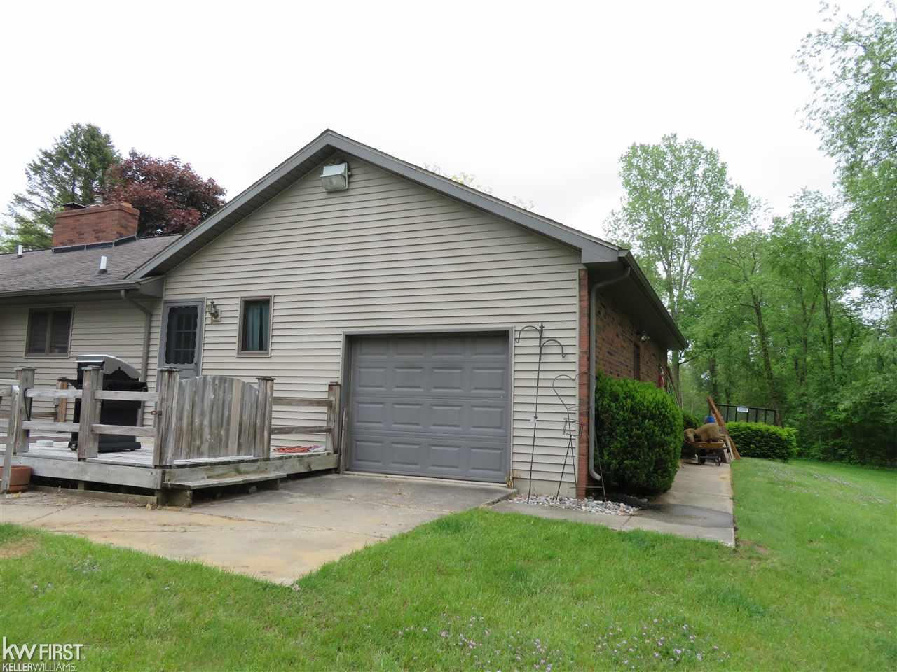 6464 West Wilson Road Clio, MI 48420 - Photo 8 of 32