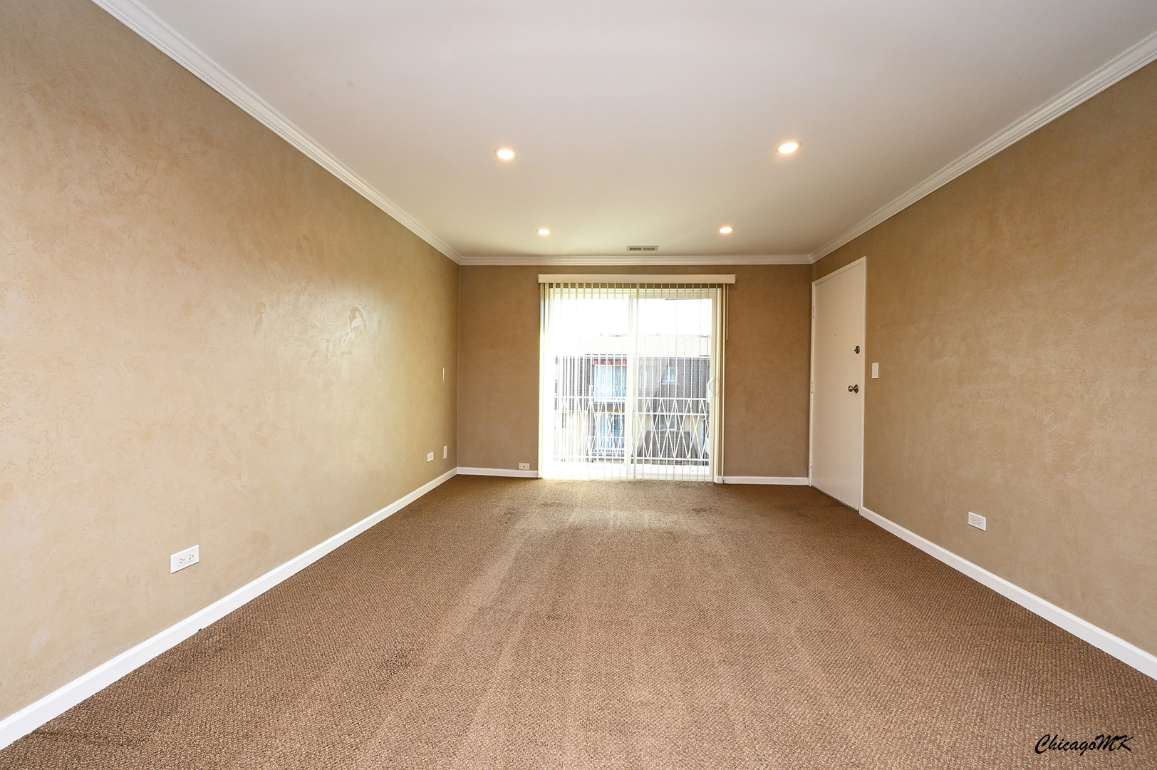 8543 West Rascher Avenue, Unit 3N Chicago, IL 60656 - Photo 2 of 30 Gallery Image 2