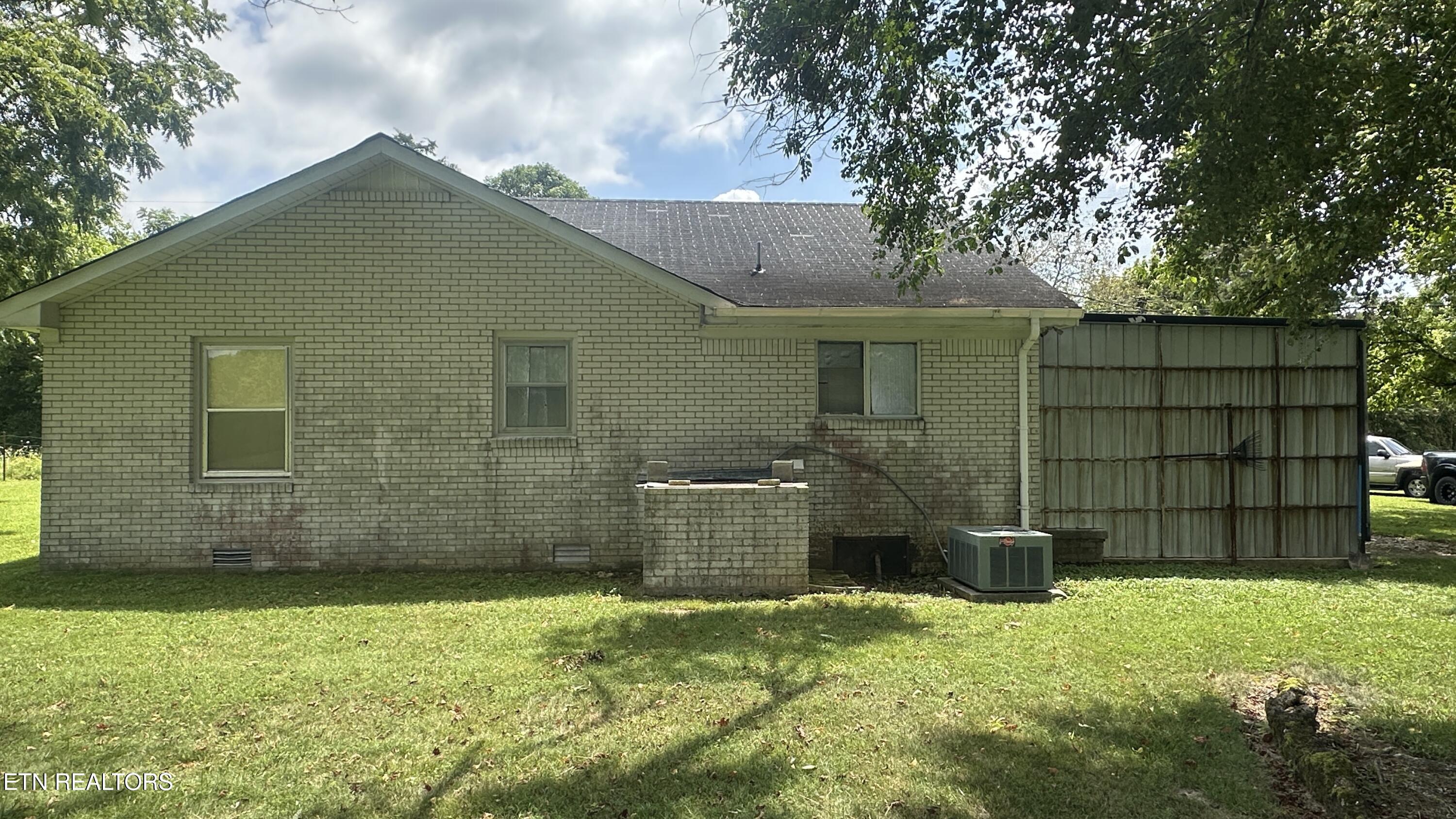 1055 Elmore Town Road Baxter, TN 38544 - Photo 3 of 39 20250722_162340544_iOS