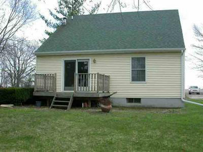 1076 West Ellsworth Road Perry, MI 48872 - Photo 2 of 7 20205899-1.JPG