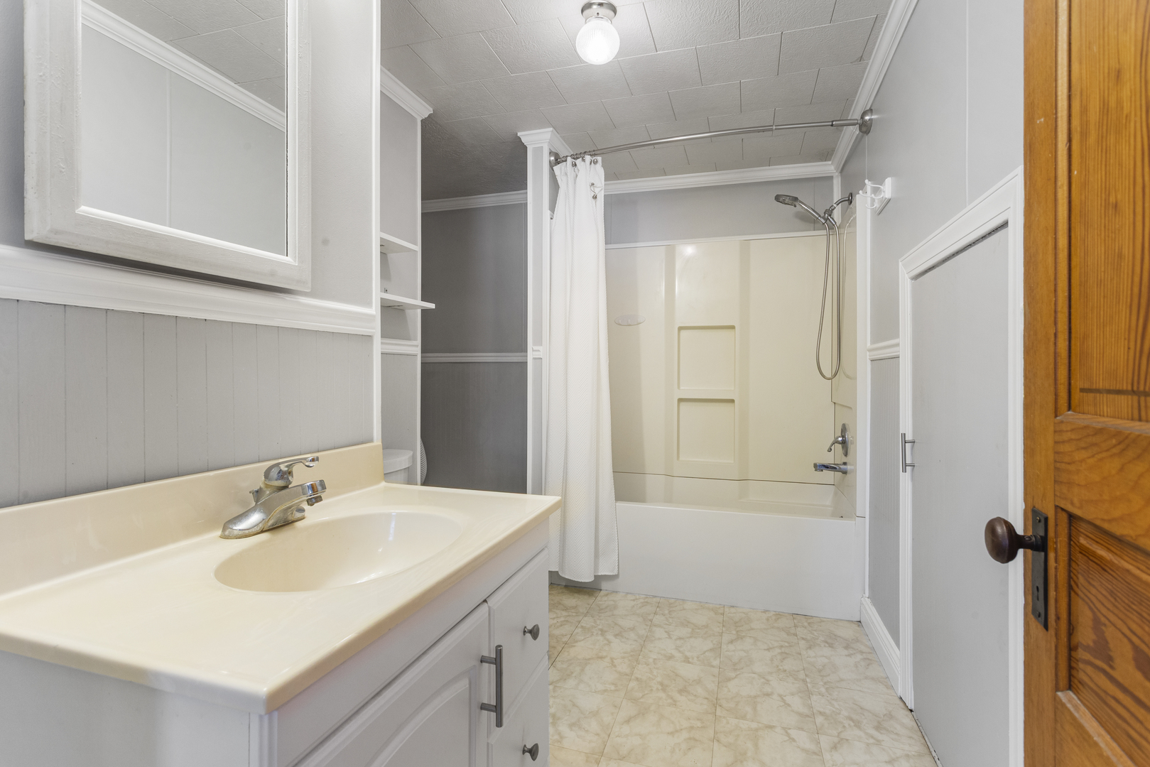 215 Chicago Street Dewitt, IL 61735 - Photo 20 of 37