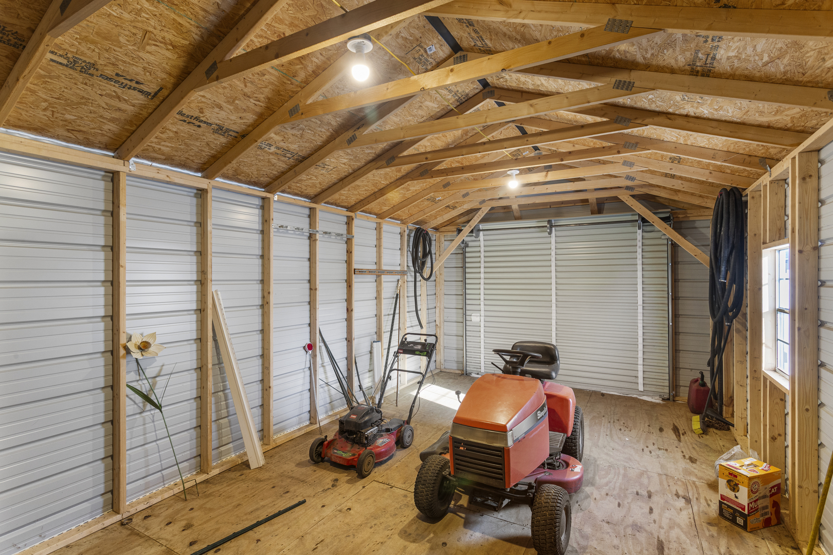 215 Chicago Street Dewitt, IL 61735 - Photo 32 of 37