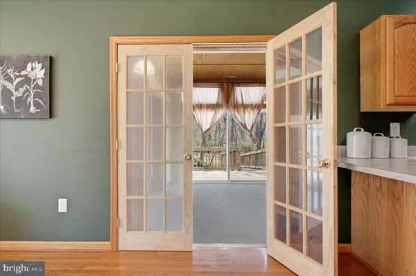 $635,000 | 622 Co Rte 25/7, Charles Town, WV 25414