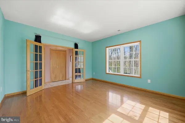 $635,000 | 622 Co Rte 25/7, Charles Town, WV 25414