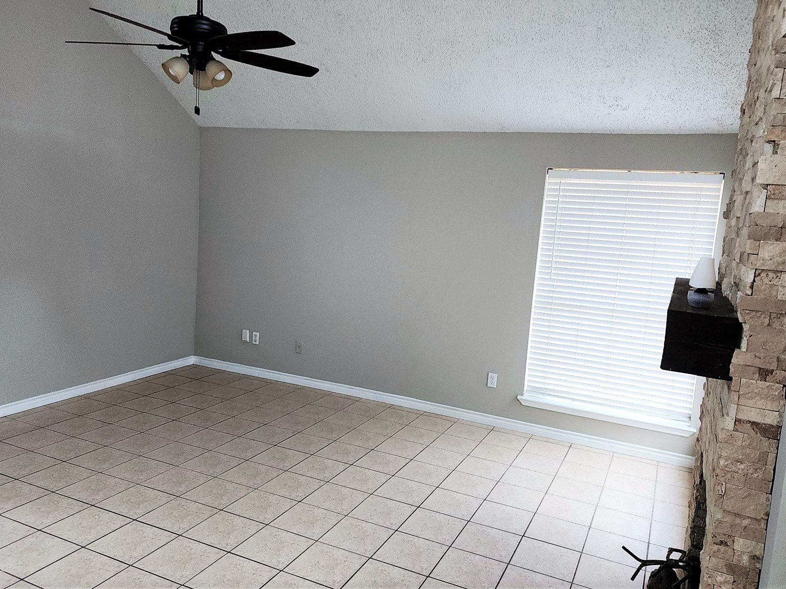 2402 Chestnut Mills Road Houston, TX 77067 - Photo 6 of 11