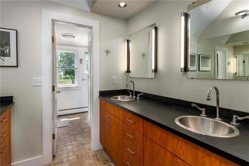 14 Seapoint Road Kittery Point, ME 03905 - Photo 23 of 35 Separate sinks, ample countertops,...