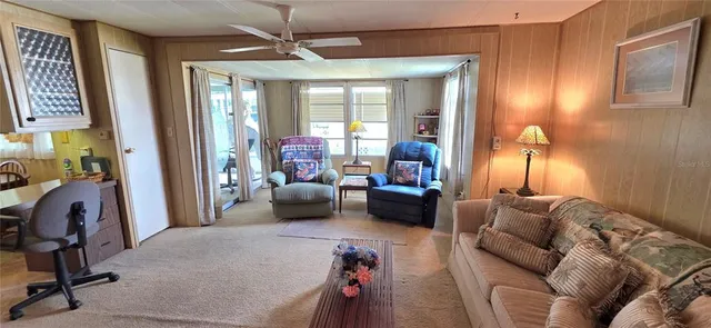 $98,900 | 37021 Karen Avenue, Zephyrhills, FL 33542