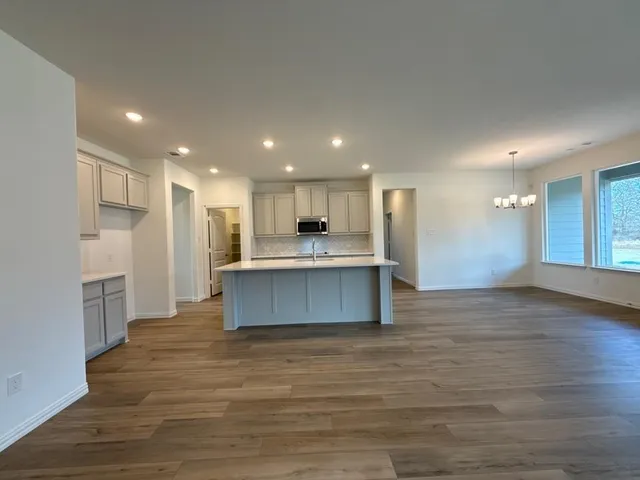 $489,900 | 144 Oak Grv Way, Springtown, TX 76082