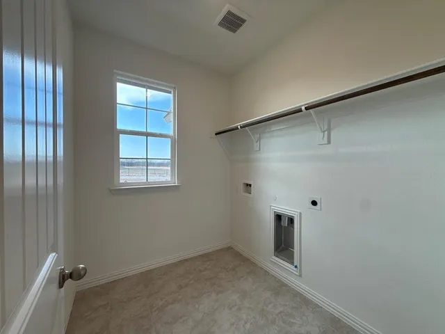 $489,900 | 144 Oak Grv Way, Springtown, TX 76082