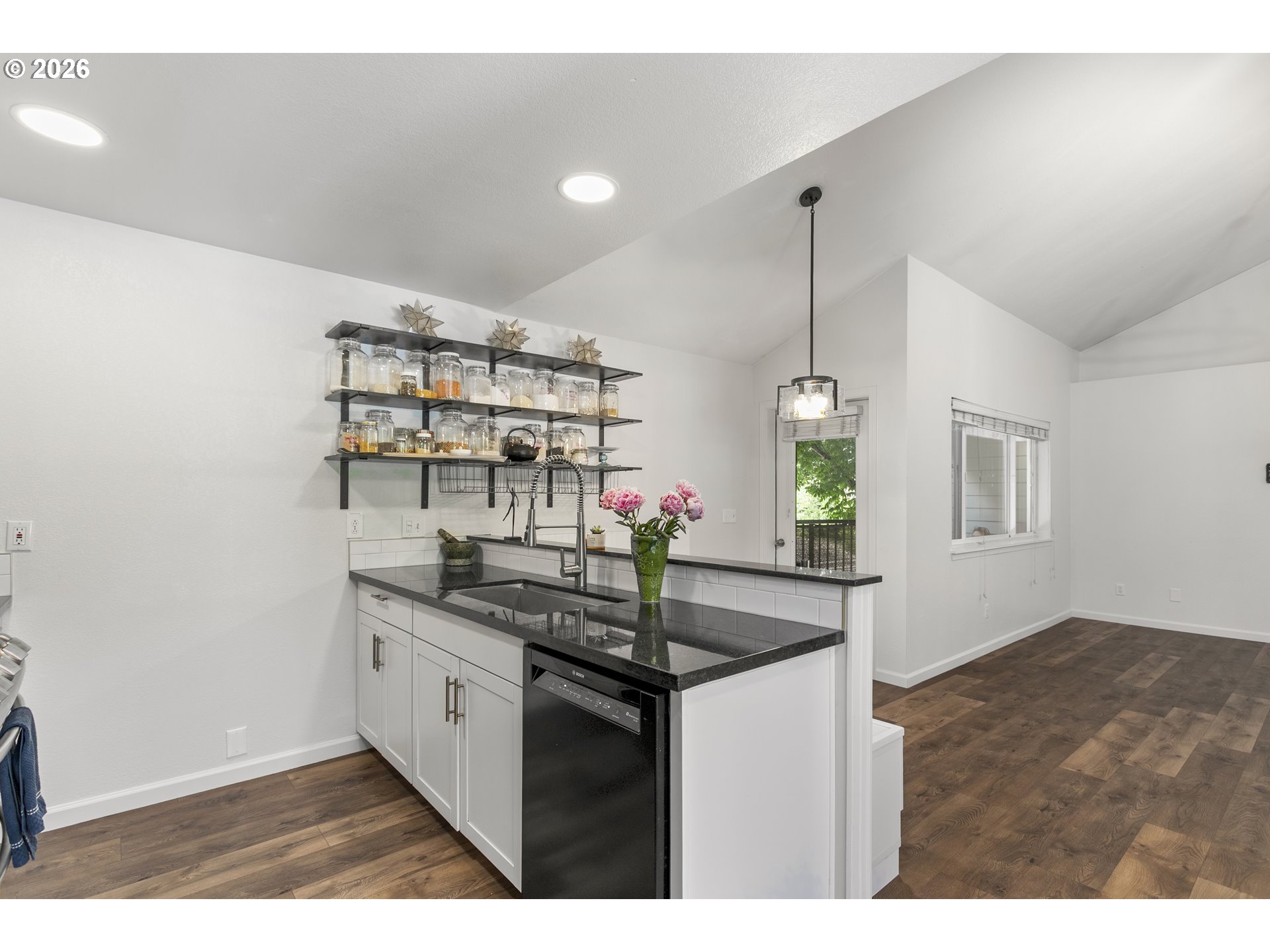 5225 Jean Road, Unit 108 Lake Oswego, OR 97035 - Photo 15 of 39