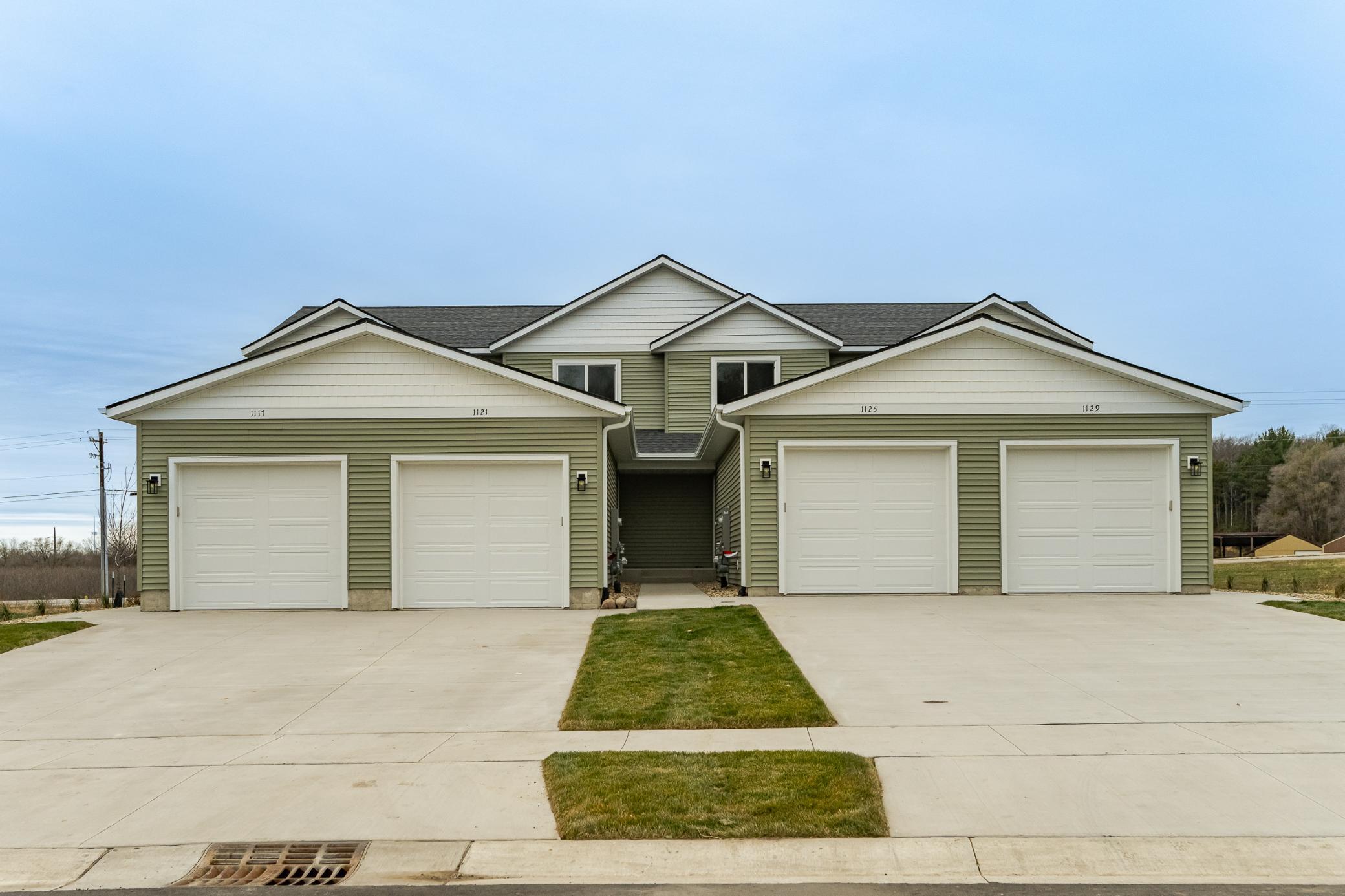 1117 Century Village Lane Northeast Rochester, MN 55906 - Photo 2 of 25