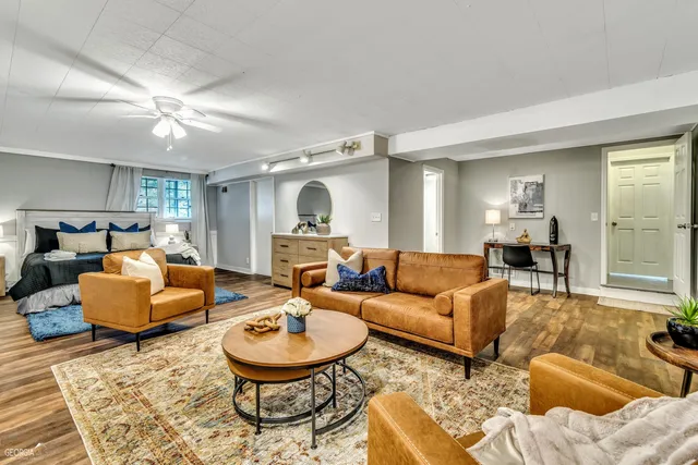 $6,900 | 367 Autumn Lane, Smyrna, GA 30082