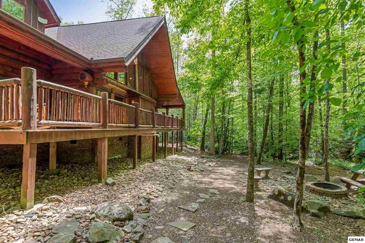 640 Pinnacle Vista Road, Unit EMMASPLACE Gatlinburg, TN 37738 - Photo 6 of 36 Gallery Image 6