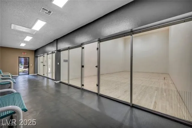 $1,350 | 2200 South Fort Apache Road, Unit 2041, Las Vegas, NV 89117