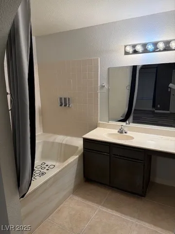 $1,350 | 2200 South Fort Apache Road, Unit 2041, Las Vegas, NV 89117