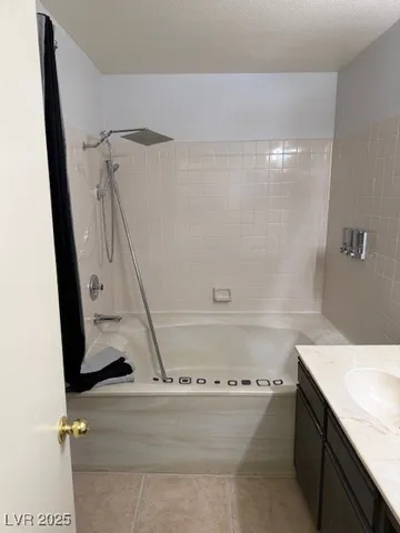 $1,350 | 2200 South Fort Apache Road, Unit 2041, Las Vegas, NV 89117