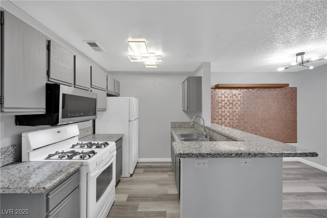 2200 South Fort Apache Road, Unit 2041 Las Vegas, NV 89117 - Photo 10 of 30