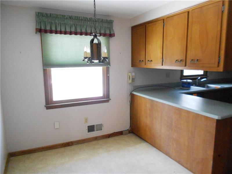 223 Rush Valley Road Monroeville, PA 15146 - Photo 8 of 22 Gallery Image 8