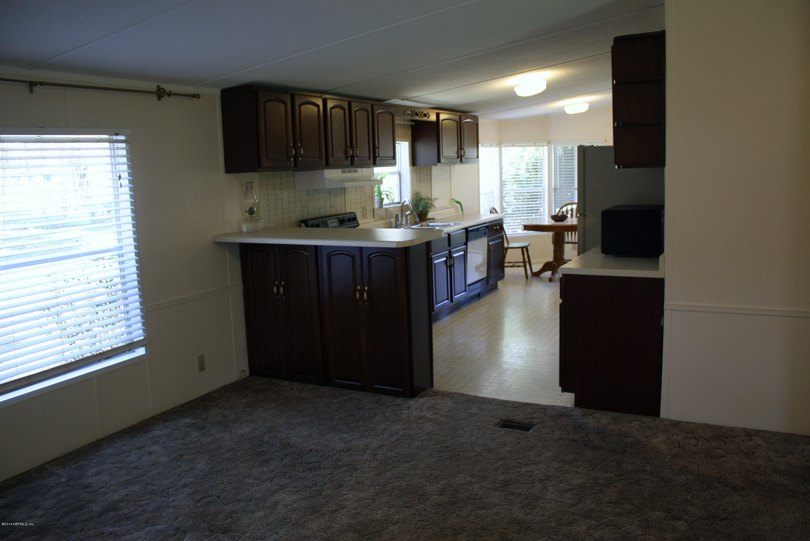 110 Heidt Road Palatka, FL 32177 - Photo 4 of 20 Kitchen 1