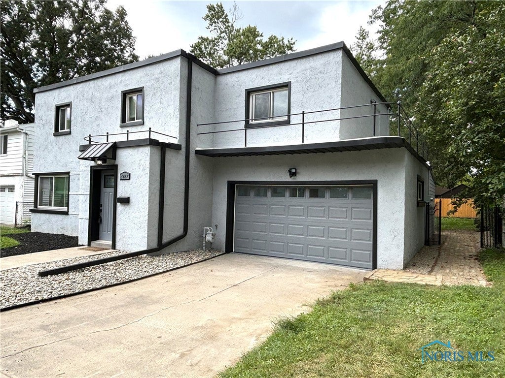 3427 Goddard Road Toledo, OH 43606 - Photo 35 of 37 Front View