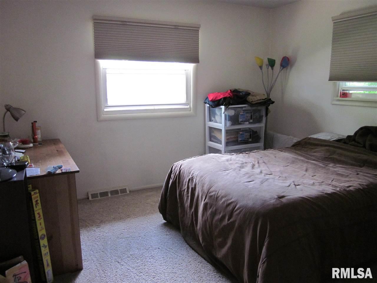 3413 West Chartwell Road Peoria, IL 61614 - Photo 14 of 27 Gallery Image 14