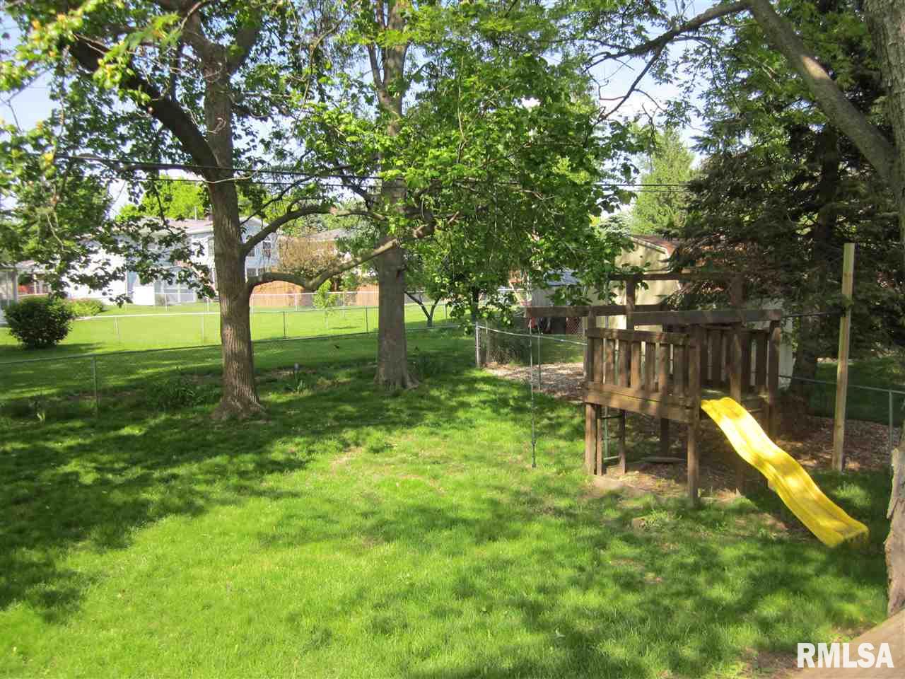 3413 West Chartwell Road Peoria, IL 61614 - Photo 21 of 27 Gallery Image 21