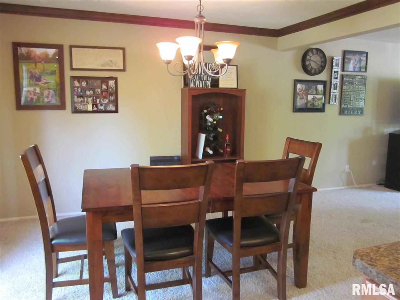 3413 West Chartwell Road Peoria, IL 61614 - Photo 8 of 27 Gallery Image 8