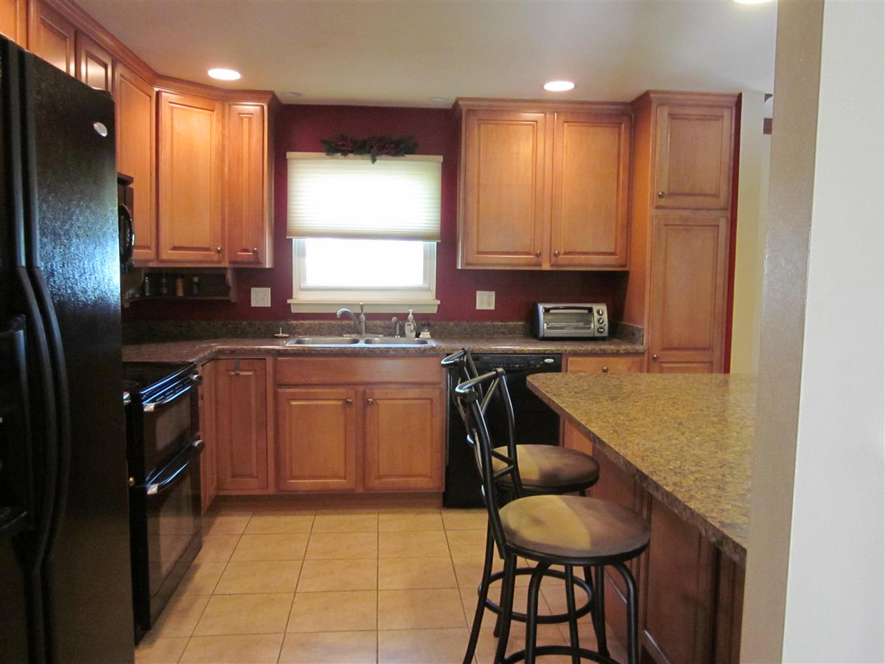 3413 West Chartwell Road Peoria, IL 61614 - Photo 9 of 27 Gallery Image 9