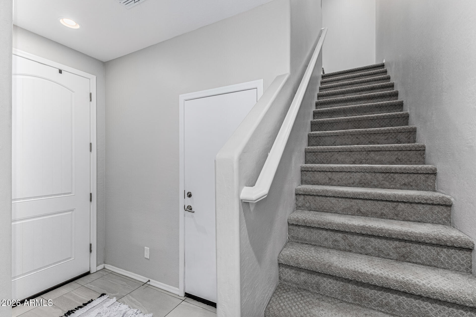 1747 East Chelsea Lane Gilbert, AZ 85295 - Photo 6 of 30 a view of entryway and hall
