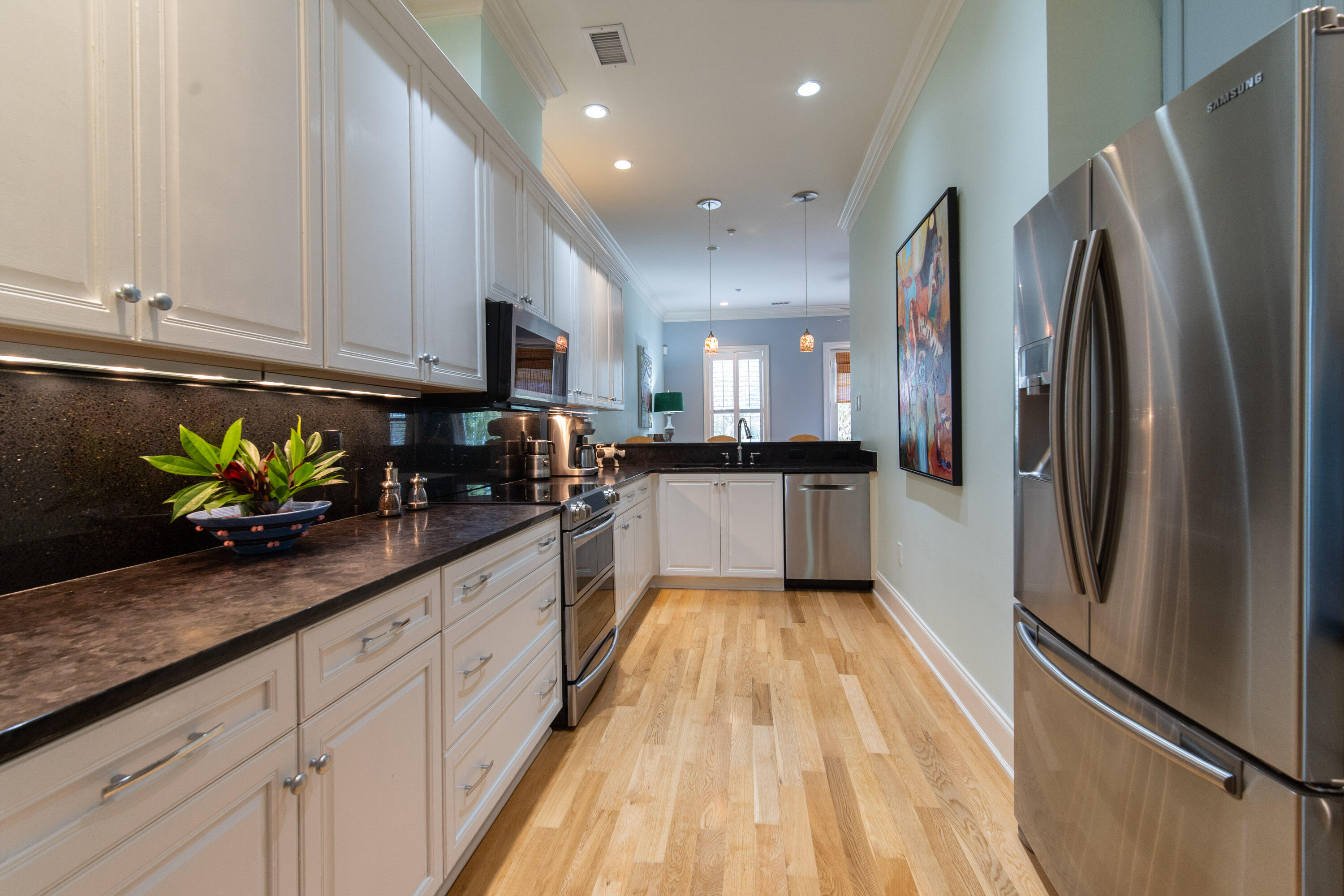 656 Coleman Boulevard, Unit 605 Mount Pleasant, SC 29464 - Photo 8 of 27 656 Coleman Blvd-12