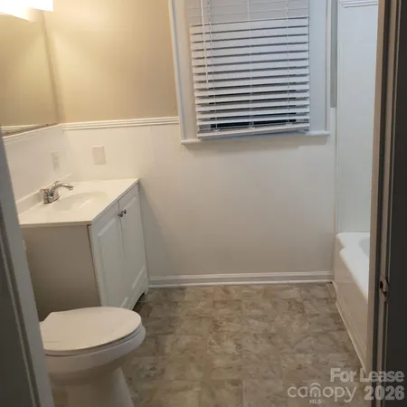 $1,600 | 2766 Court Drive, Gastonia, NC 28054