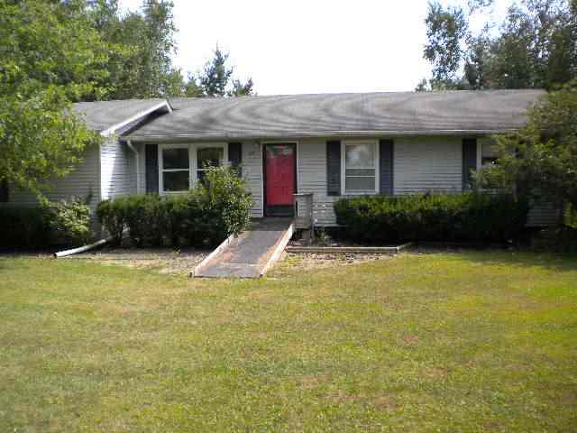 11171 Gilbert Road Memphis, MI 48041 - Photo 3 of 13 31019714-2.JPG