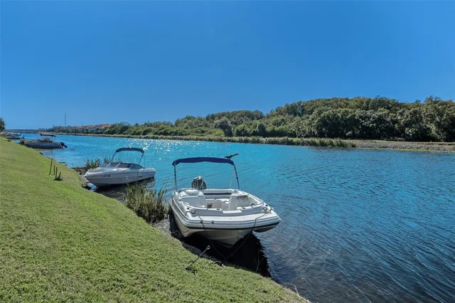 $649,900 | 1704 Lago Vista Boulevard, Palm Harbor, FL 34685