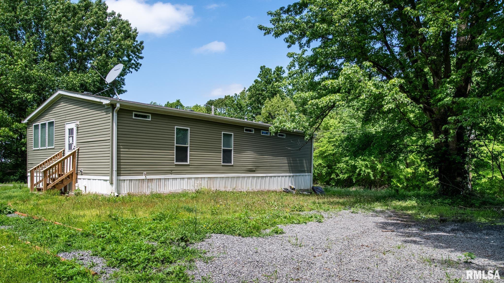 9049 Grassy Road Marion, IL 62959 - Photo 17 of 28