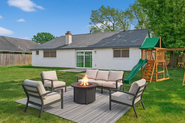 $1,890 | 6822 Dusty Dawn Drive, Houston, TX 77086