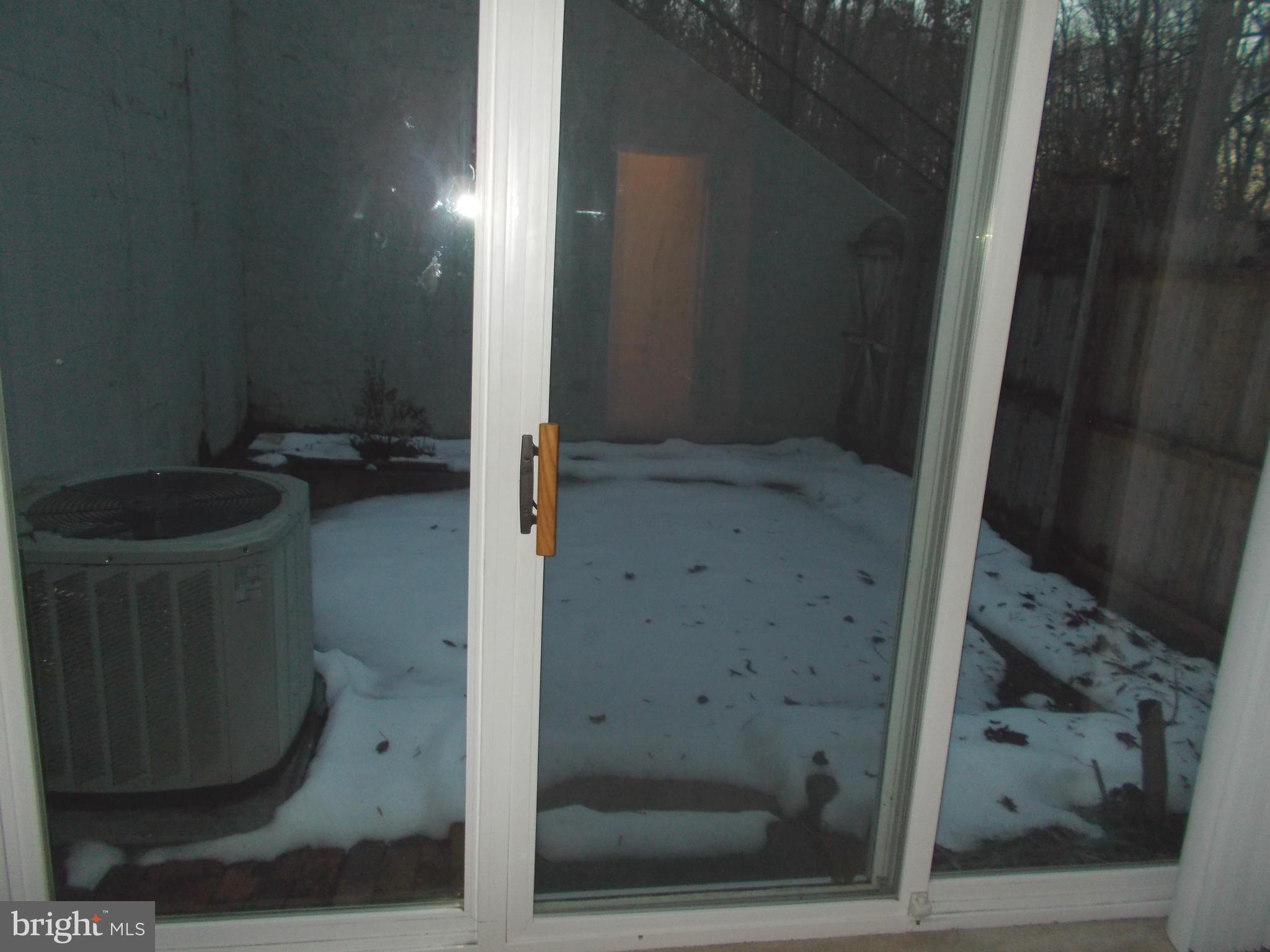 5914 Minutemen Road, Unit 296 Springfield, VA 22152 - Photo 14 of 14 Exterior Rear