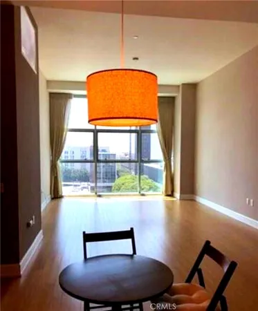 $3,700 | 3223 West 6th Street, Unit 706, Los Angeles, CA 90020