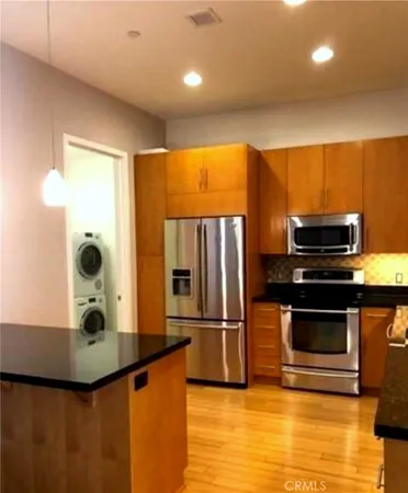 $3,700 | 3223 West 6th Street, Unit 706, Los Angeles, CA 90020