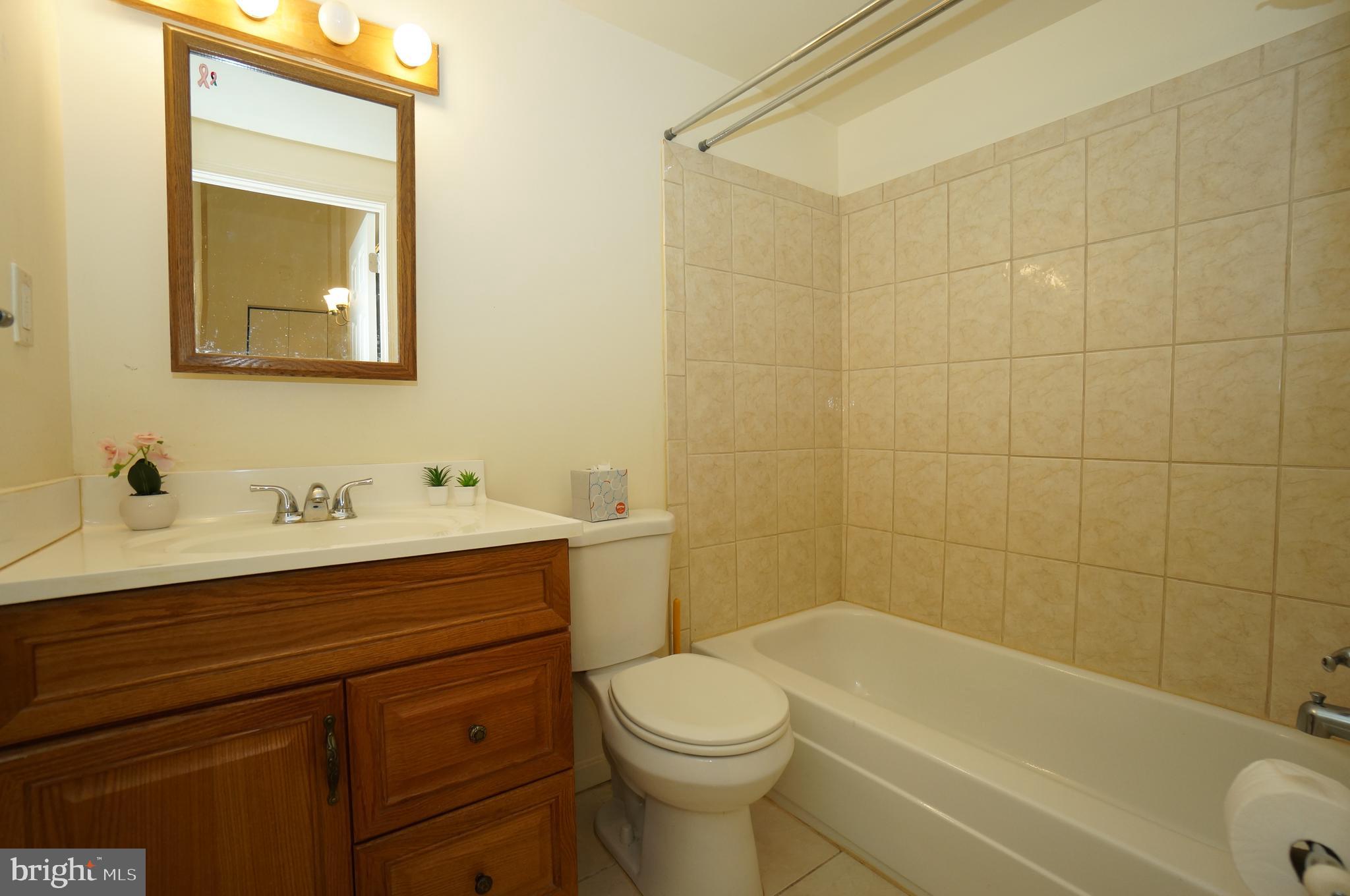 9332 Matador Road Columbia, MD 21045 - Photo 12 of 23 Bedroom Level Bathroom