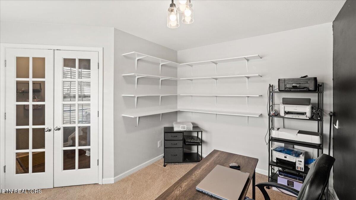 1816 River Poppy Road Mascot, TN 37806 - Photo 26 of 52 a workspace with furniture